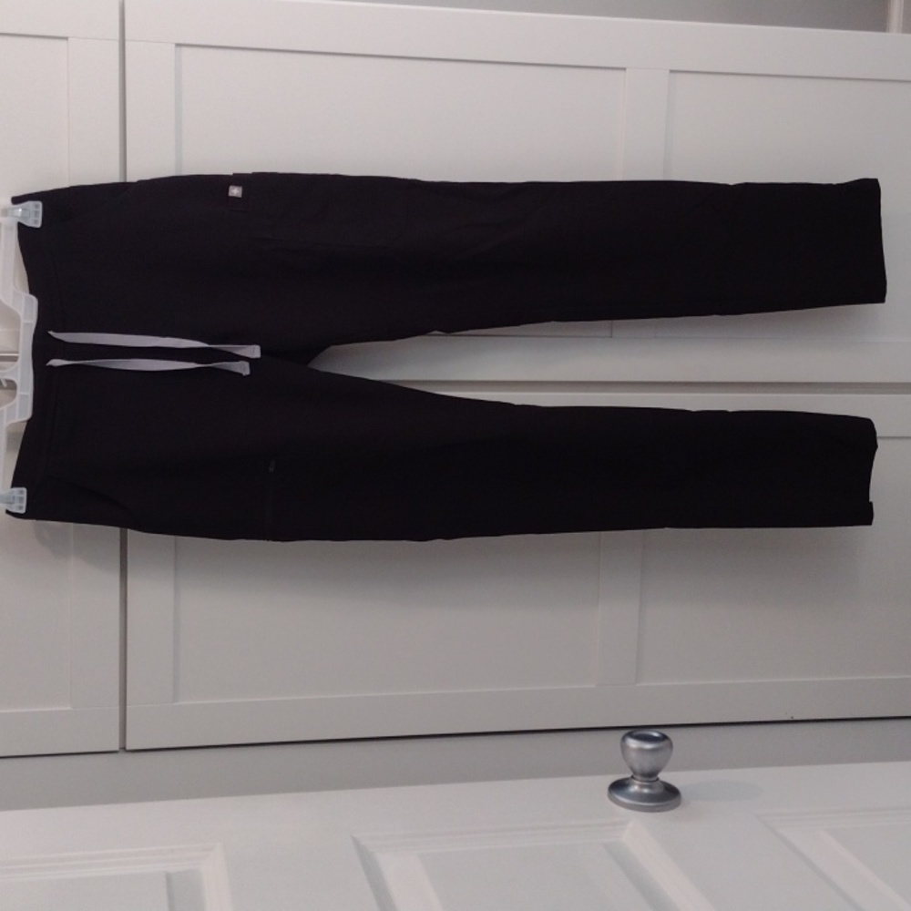 FIGS black yola skinny X small tall length scrub pants.